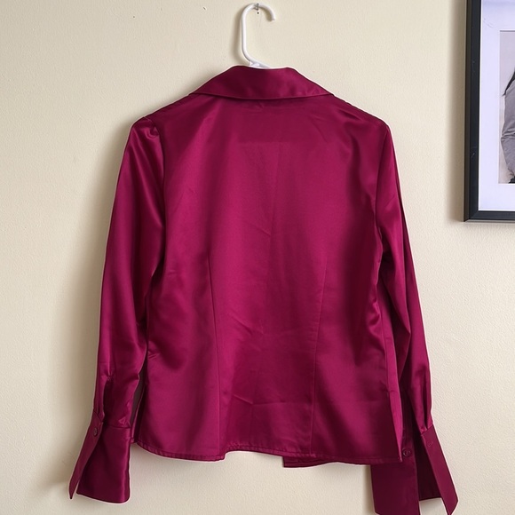 GORGEOUS silky blouse size 6, condition is excellent - Picture 7 of 7